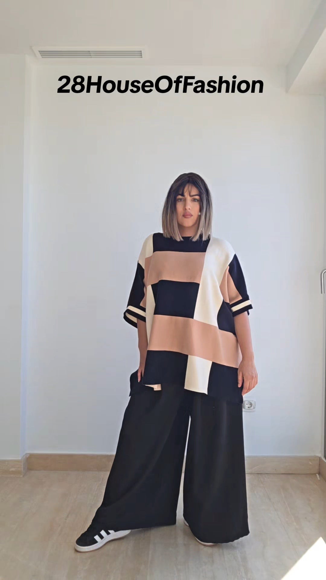 28 HOUSE OF FASHION KLEDING