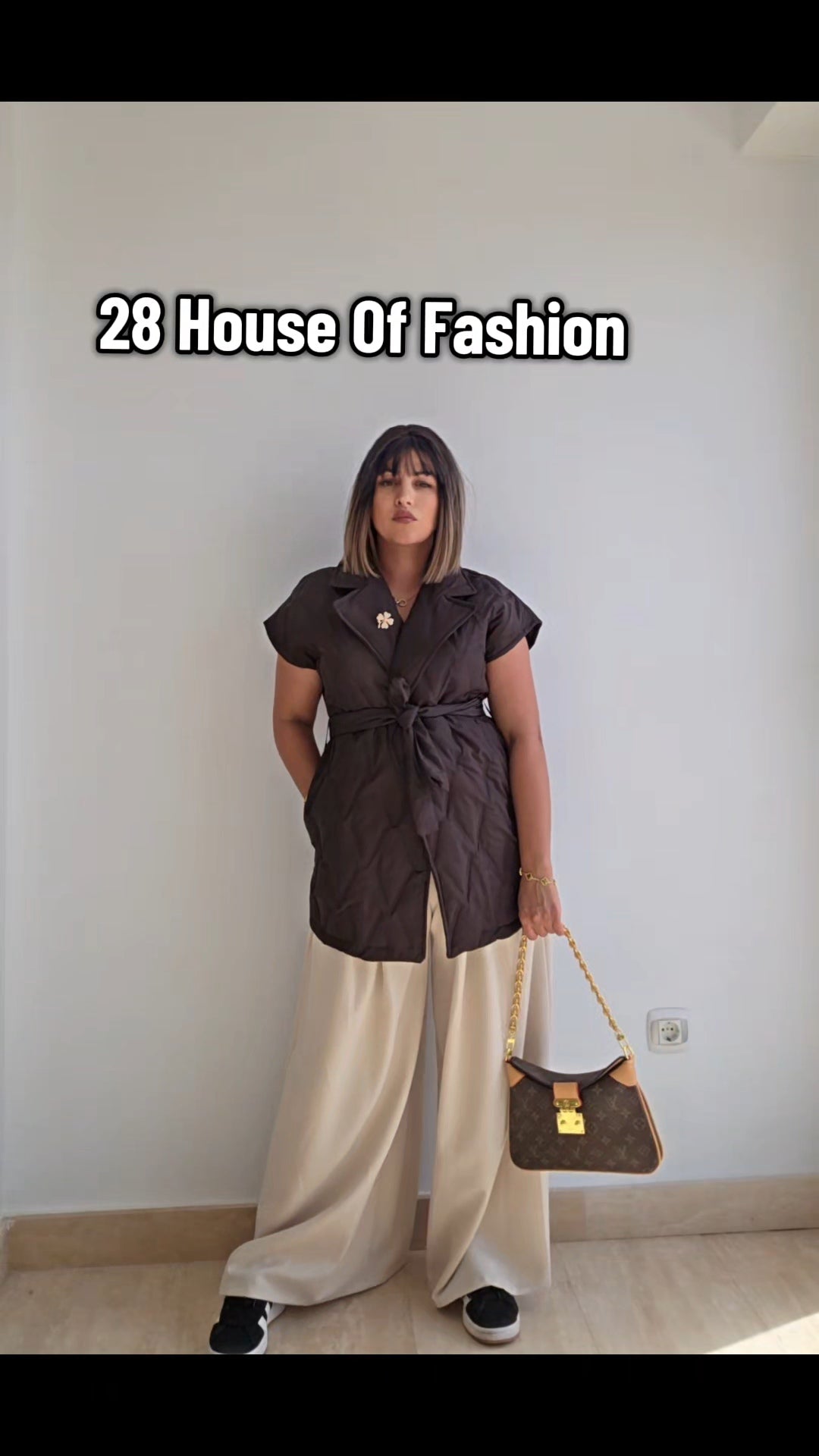 28 HOUSE OF FASHION KLEDING