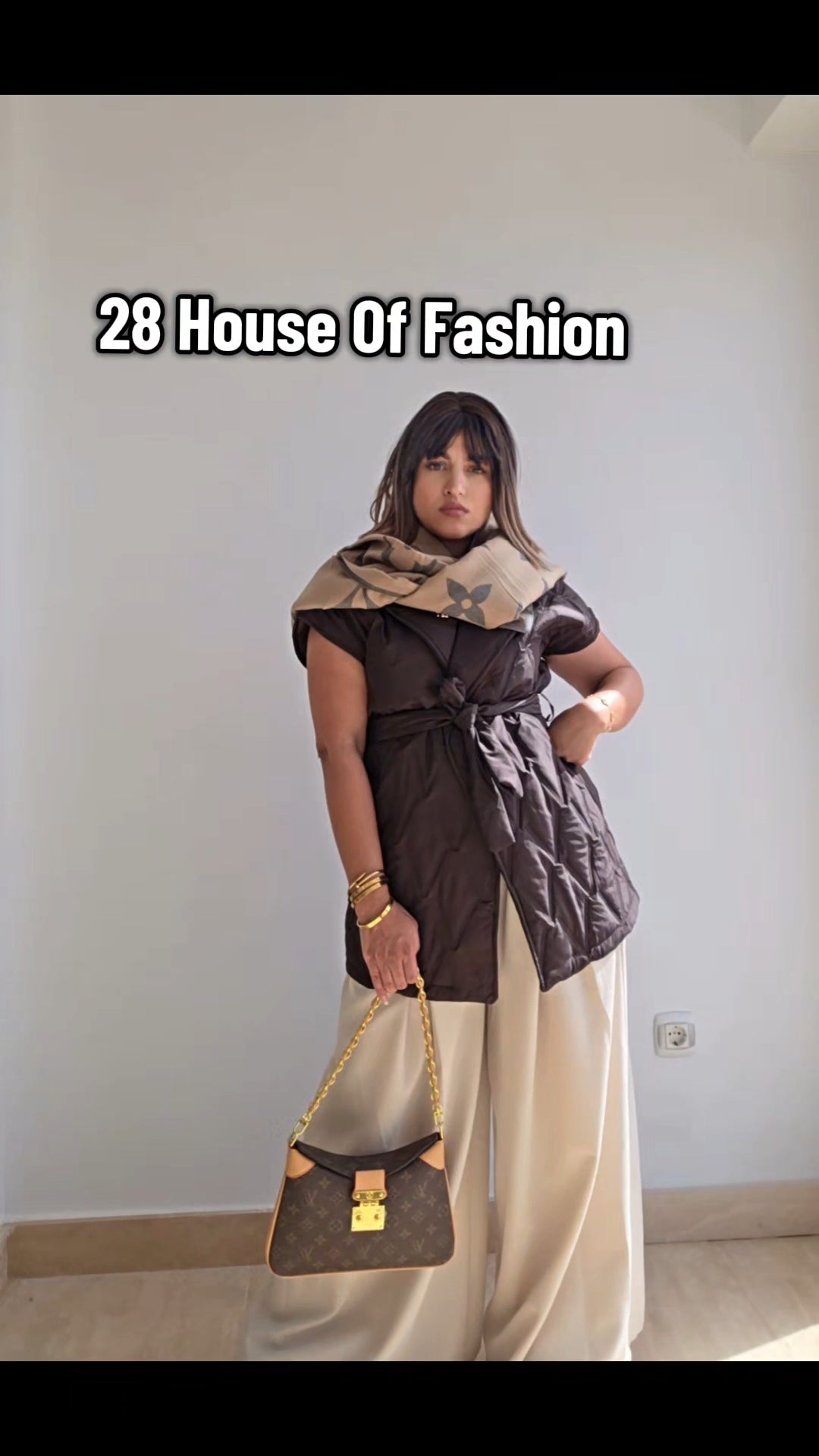 28 HOUSE OF FASHION KLEDING