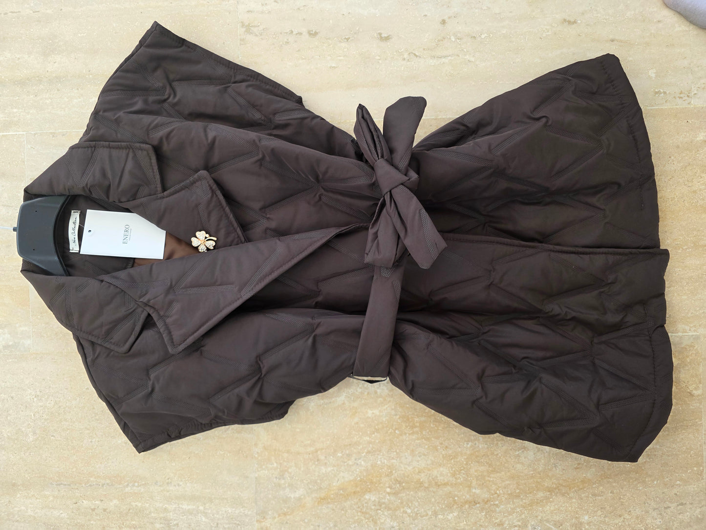 28 HOUSE OF FASHION KLEDING