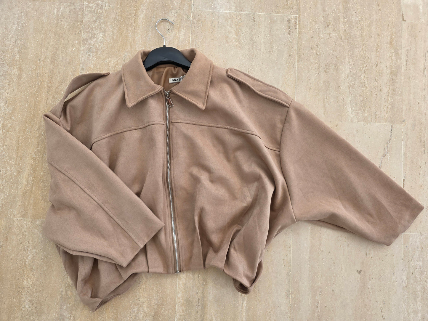 28 HOUSE OF FASHION KLEDING
