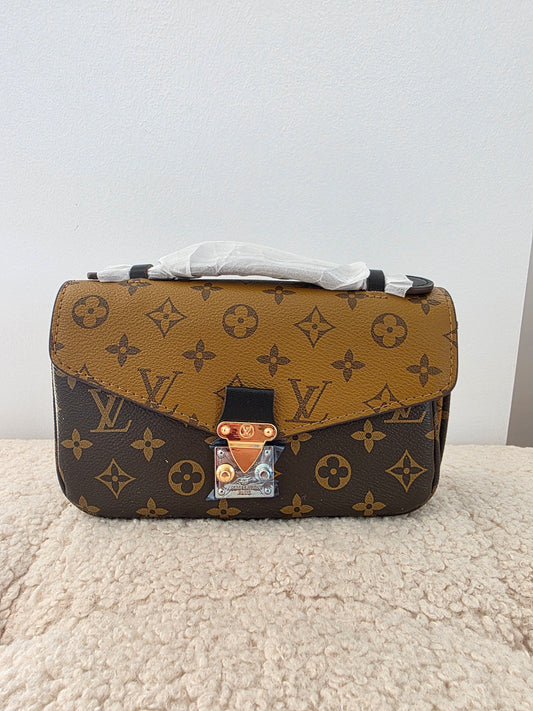 L.v mini metis 2 colour